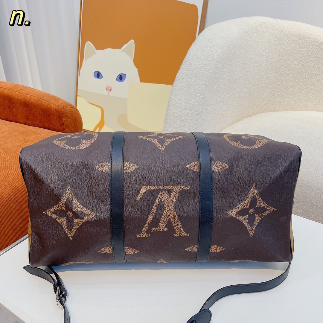 Travel bag size:50*23*28cm