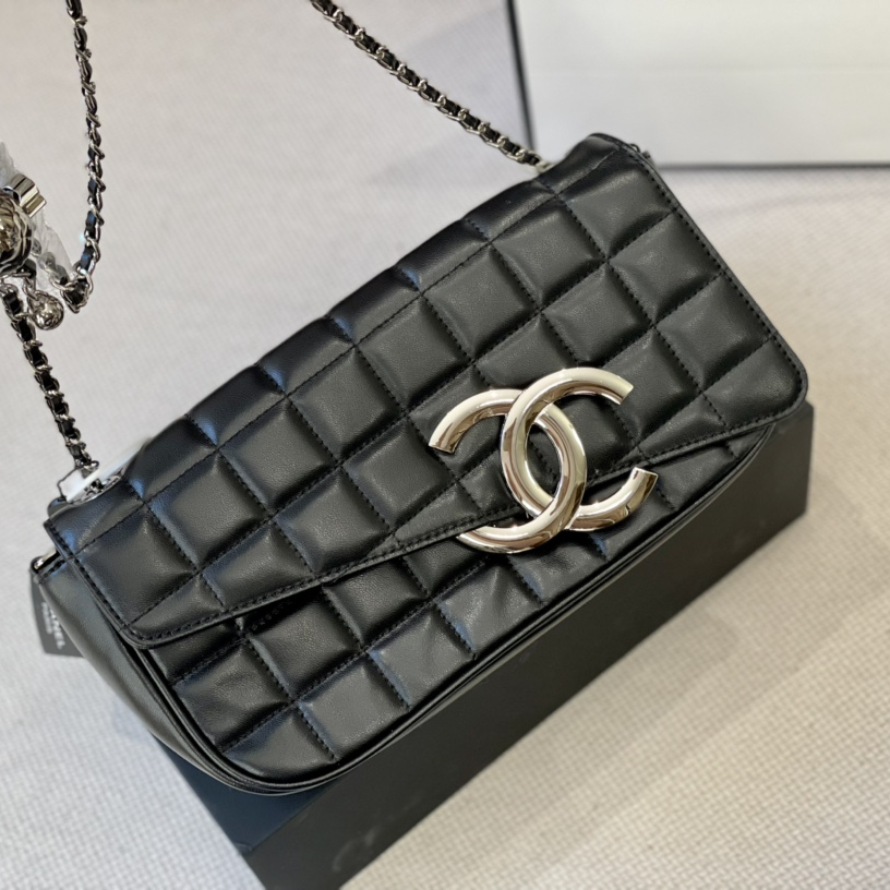 women 3 colors bag   Size 26*14cm