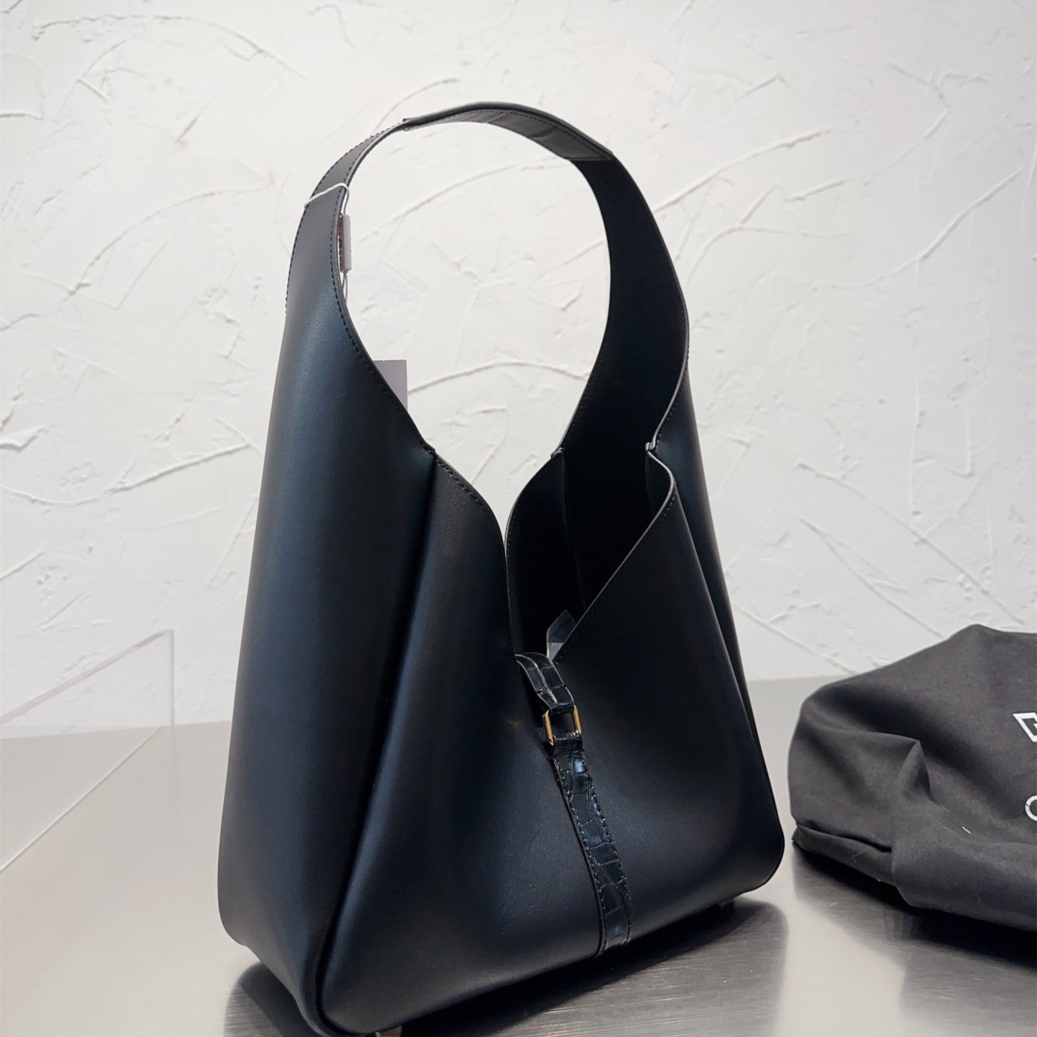 Cut-Out   Women  Bag  30*25cm