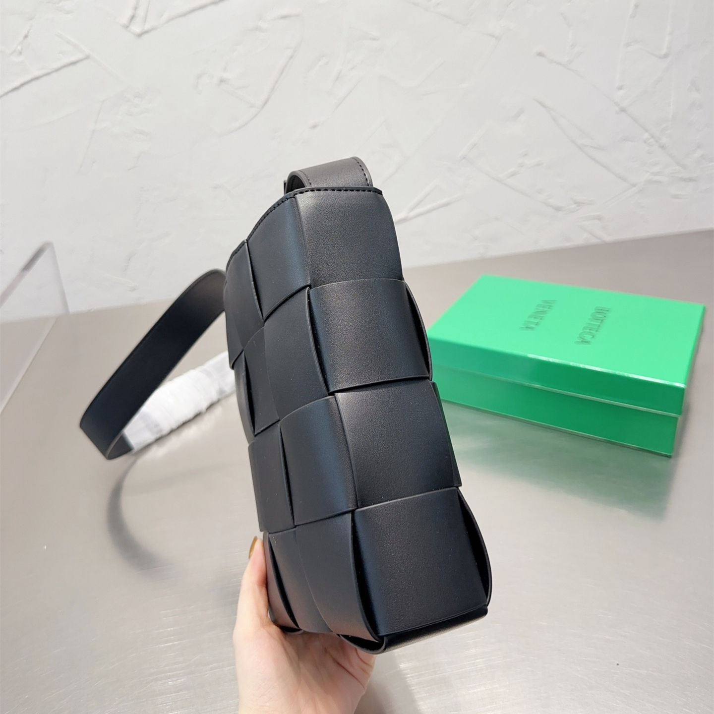 LooP  Women  Bag  22*16cm