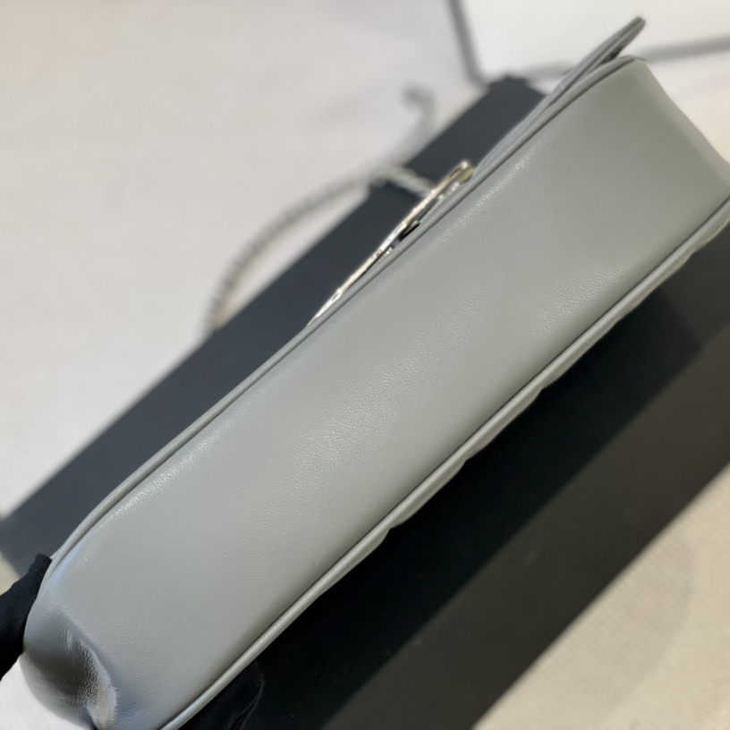 women 3 colors bag   Size 26*14cm