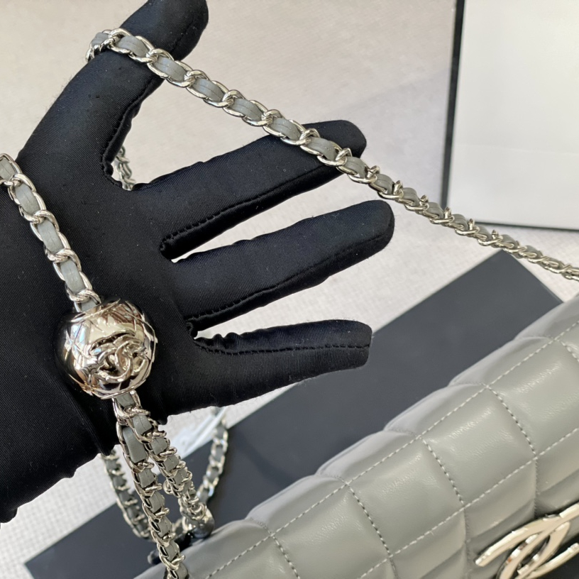 women 3 colors bag   Size 26*14cm