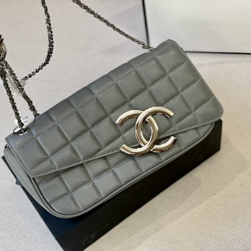 women 3 colors bag   Size 26*14cm