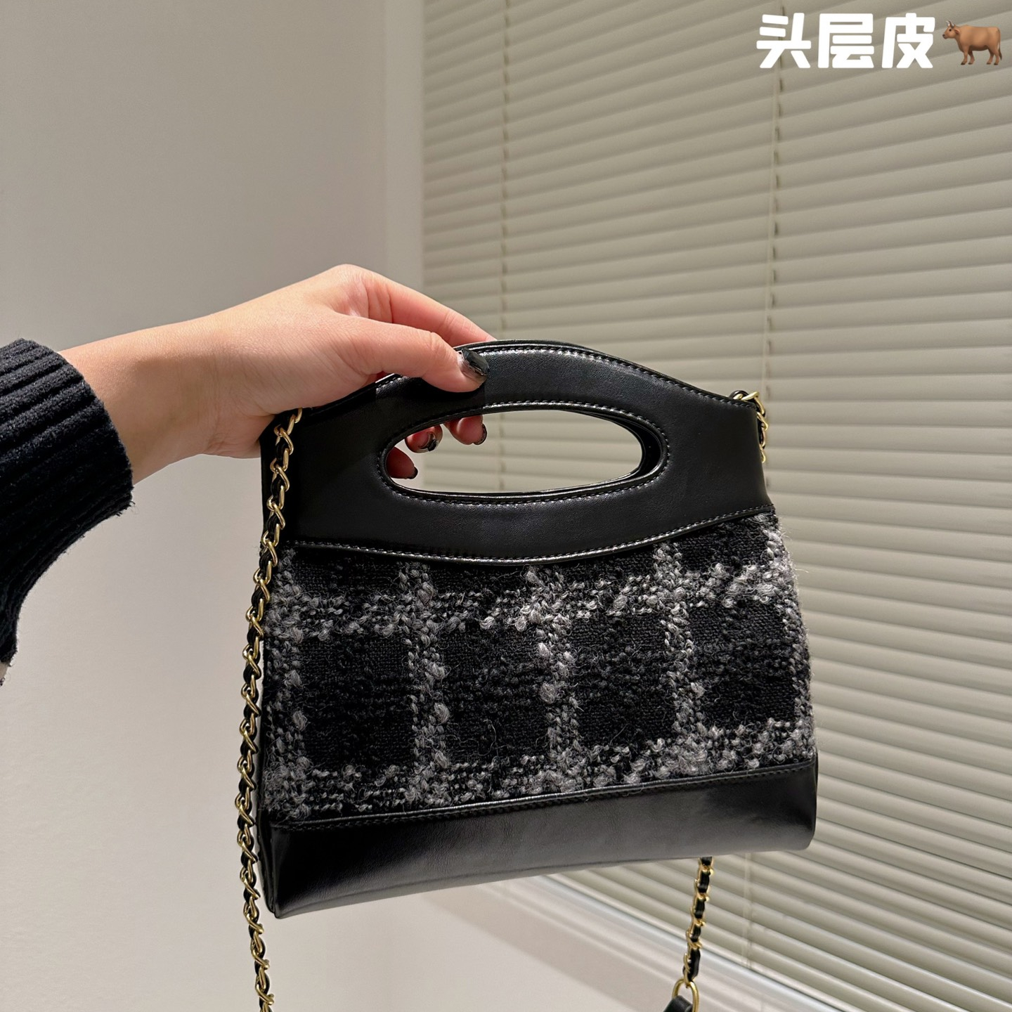 women winter bag   Size 23*23cm