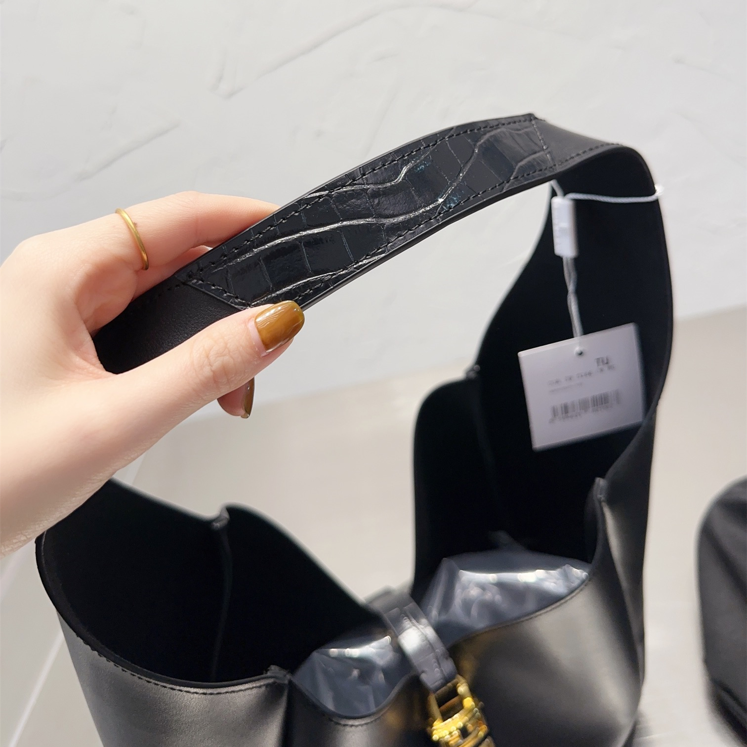 Cut-Out   Women  Bag  30*25cm