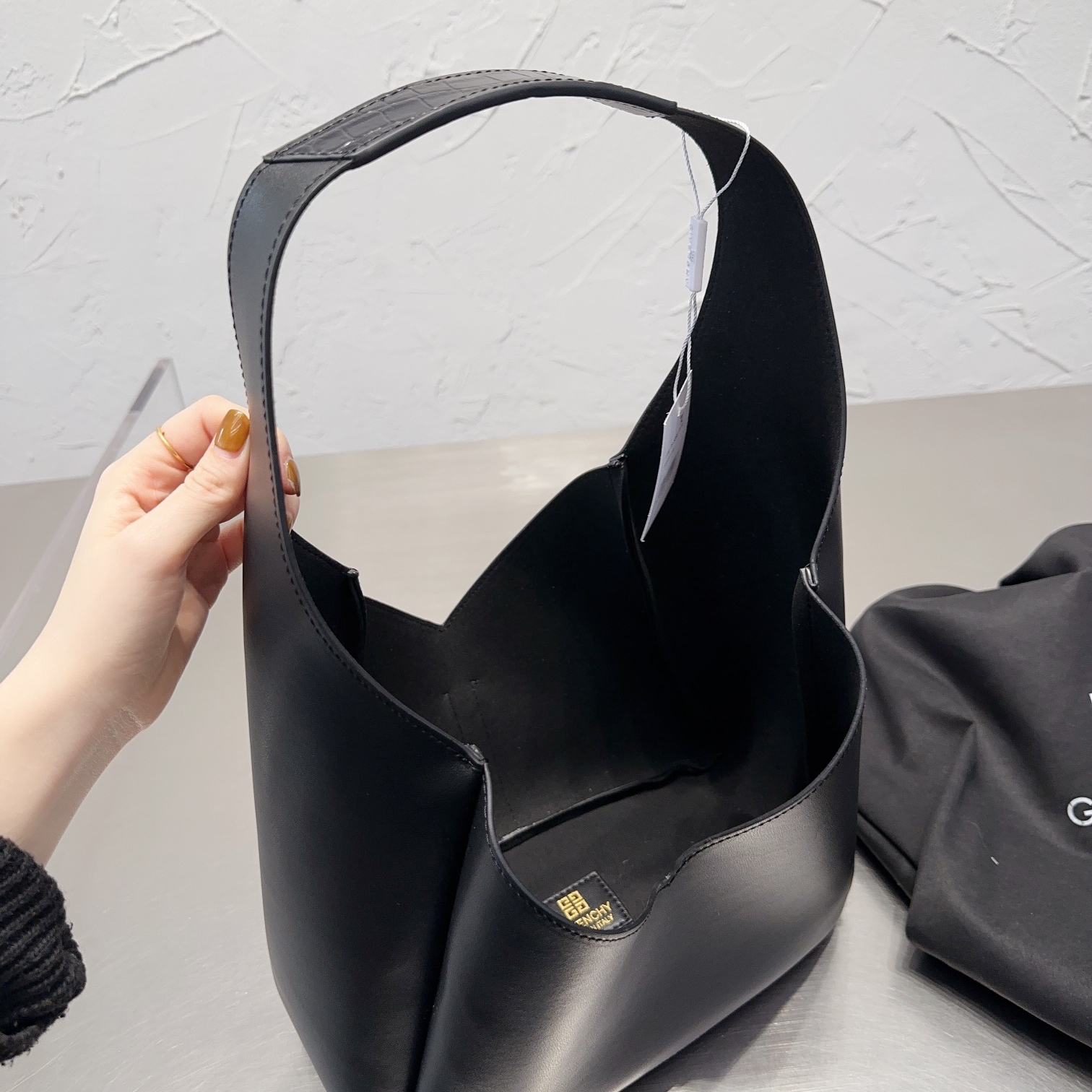 Cut-Out   Women  Bag  30*25cm