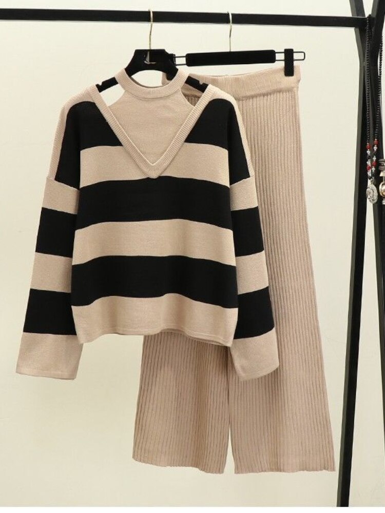 Tracksuit Women Two Piece Set Fashion Black White Stripe Knitted Two Piece Women Sets High Waist Loose Women's Wide Leg Pants