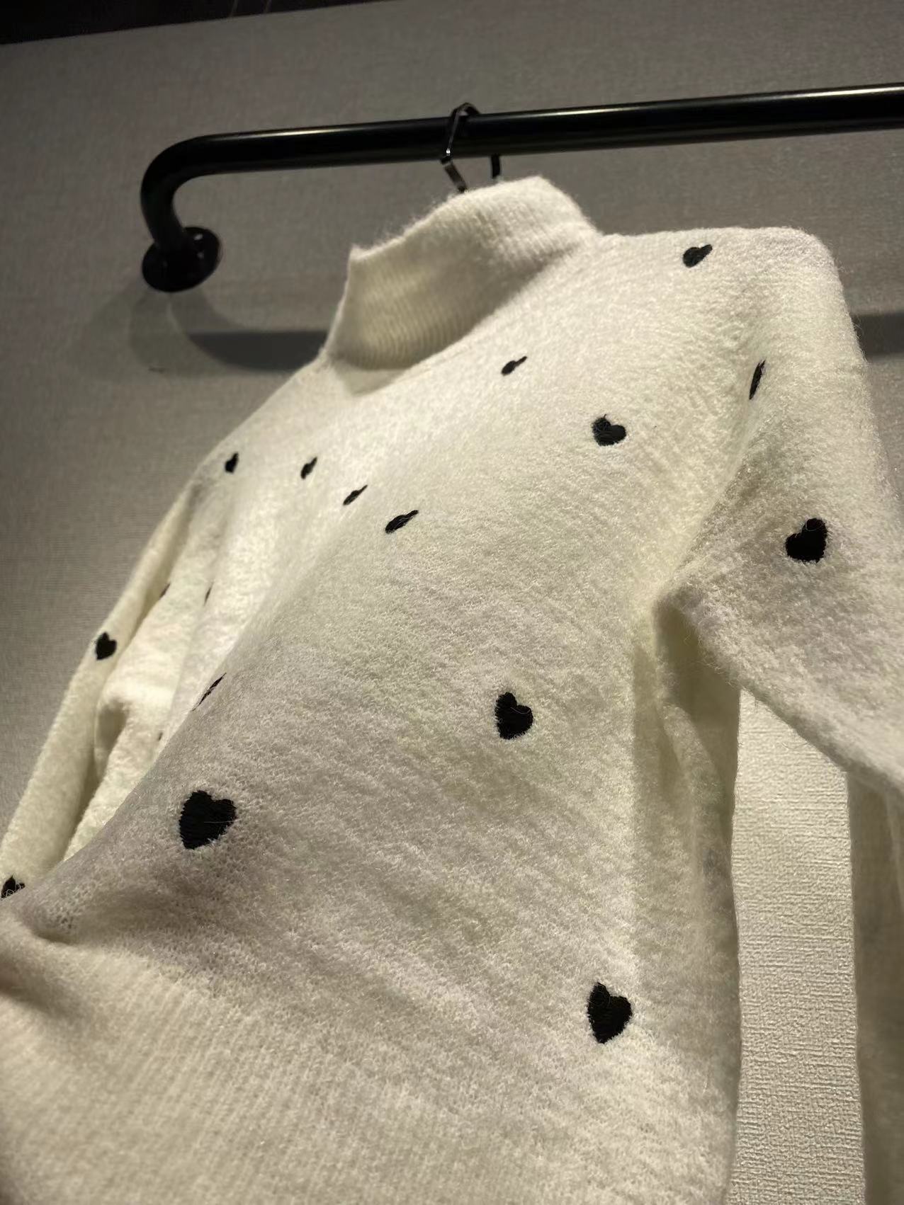 Women Turtleneck Knitted Sweater 2022 New Hearts Embroidery Long Sleeve Knitted Pullovers Tops Female Sweet Kntiwears