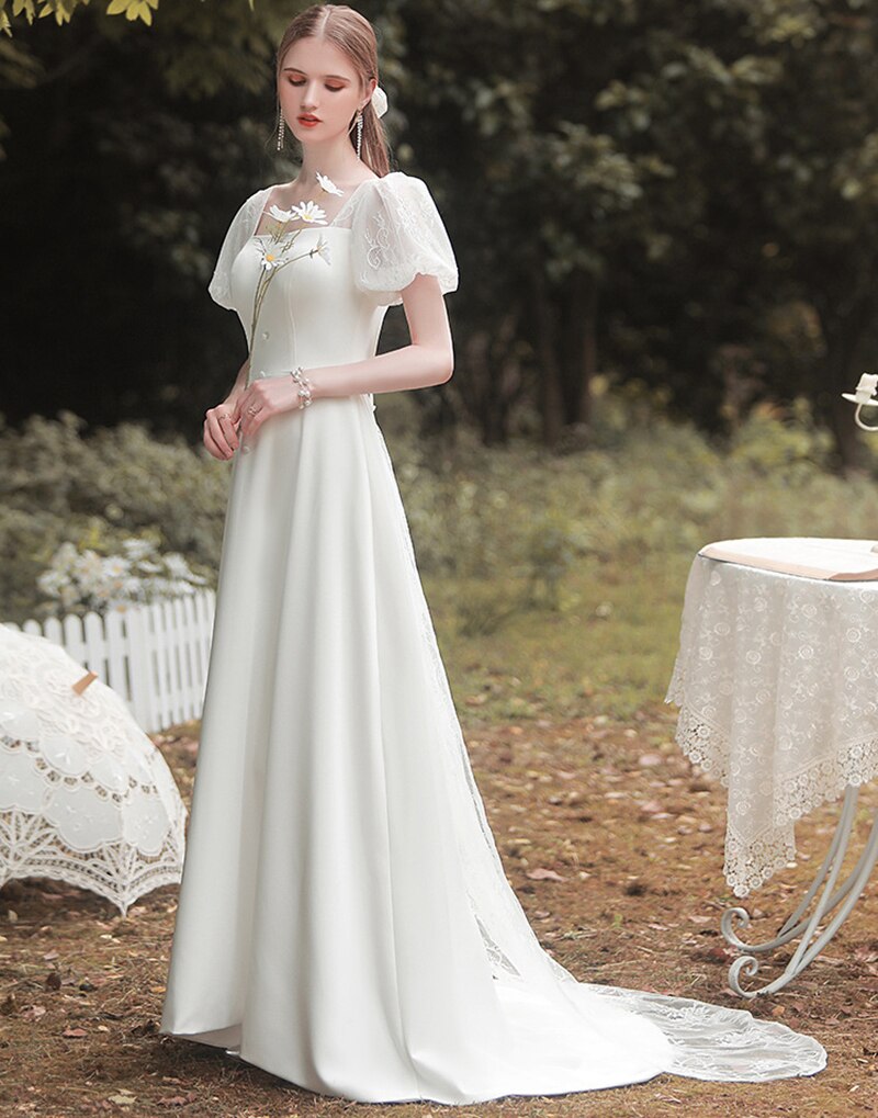 Simple Satin Wedding Dresses Lace Puff Short Sleeves Backless Bridal Gowns A-Line Sweep Train Beach Bride Gown Vestidos De Novia