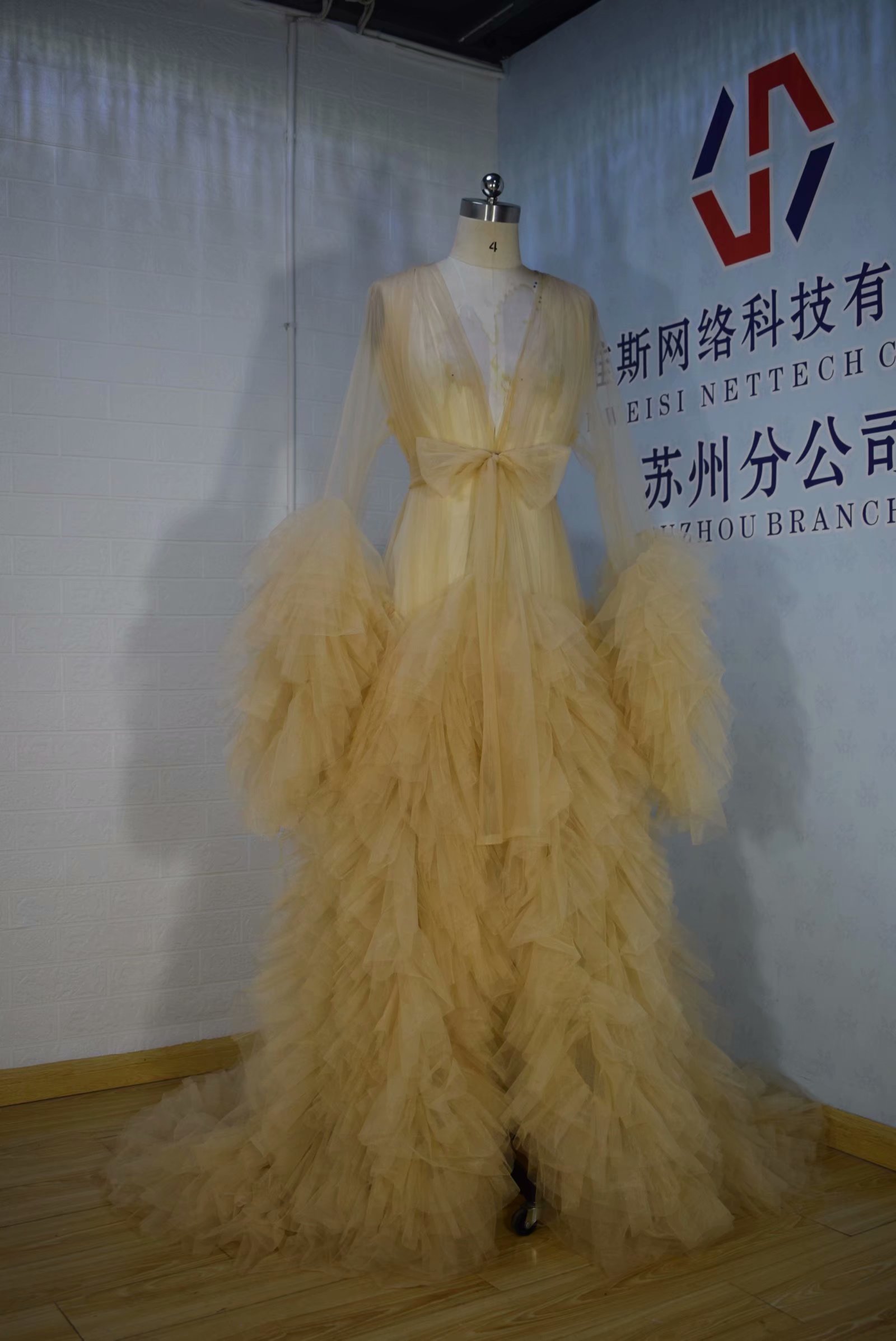 Real Images Maternity Robes Wedding Shawl Pregnant Women Sexy Tulle Bathrobe Dresses Photo Shoot Party Fluffy Baby Shower Gowns