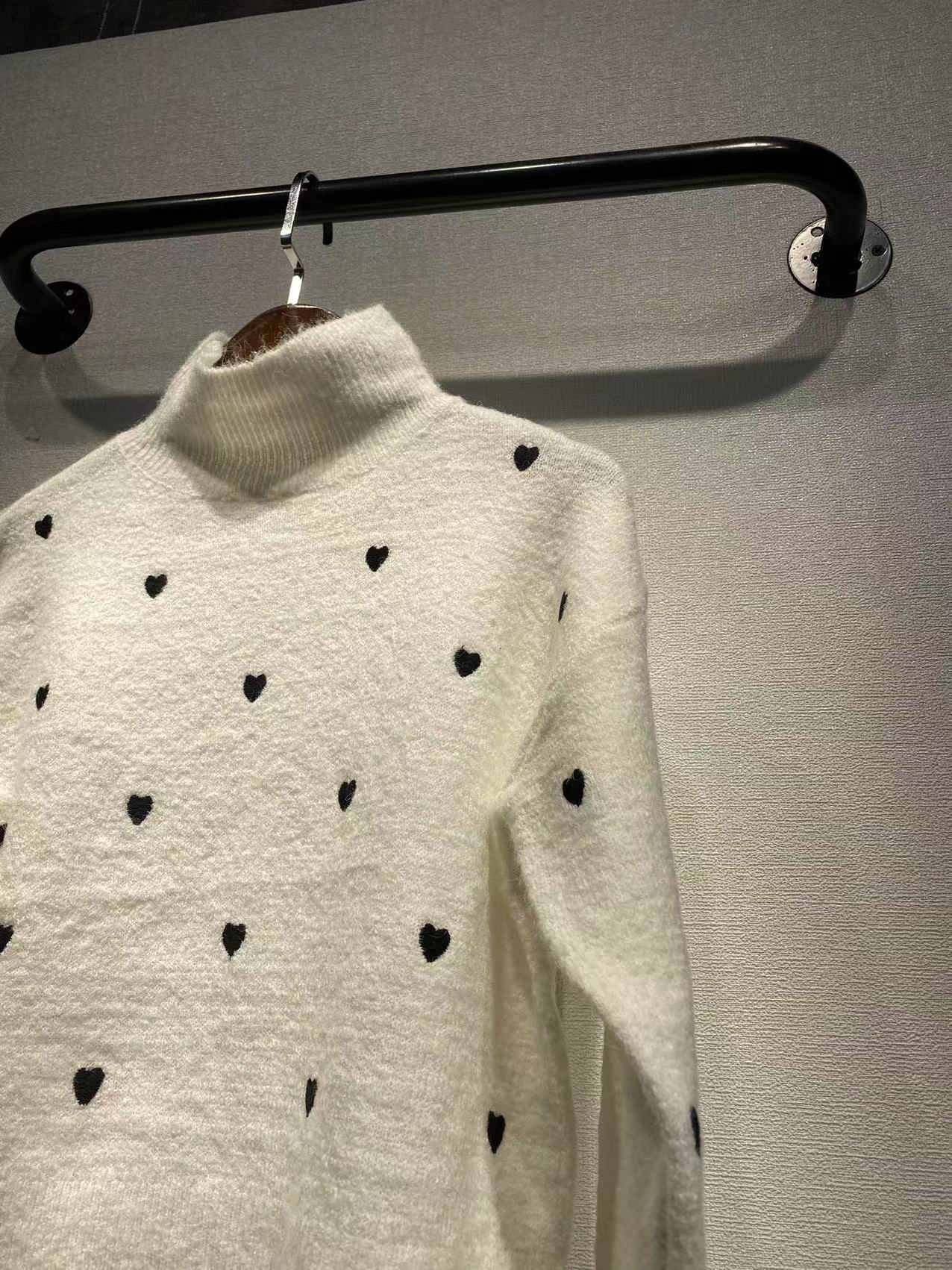 Women Turtleneck Knitted Sweater 2022 New Hearts Embroidery Long Sleeve Knitted Pullovers Tops Female Sweet Kntiwears