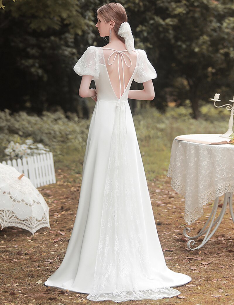 Simple Satin Wedding Dresses Lace Puff Short Sleeves Backless Bridal Gowns A-Line Sweep Train Beach Bride Gown Vestidos De Novia