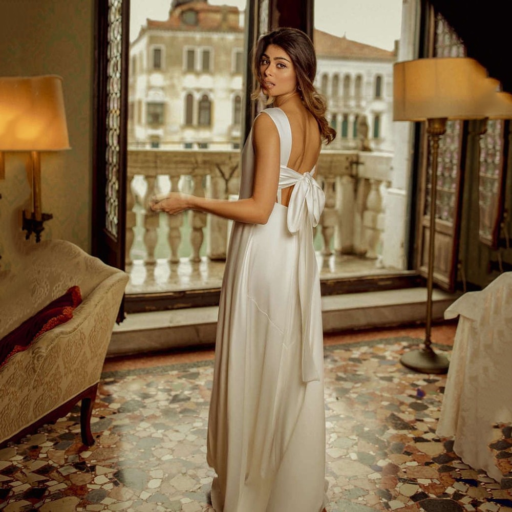 Simple Wedding Dress For Women High Waist Sexy V Neck Empire Satin Bridal Gown With Bow knot Civil Vestido De Novia Custom Made