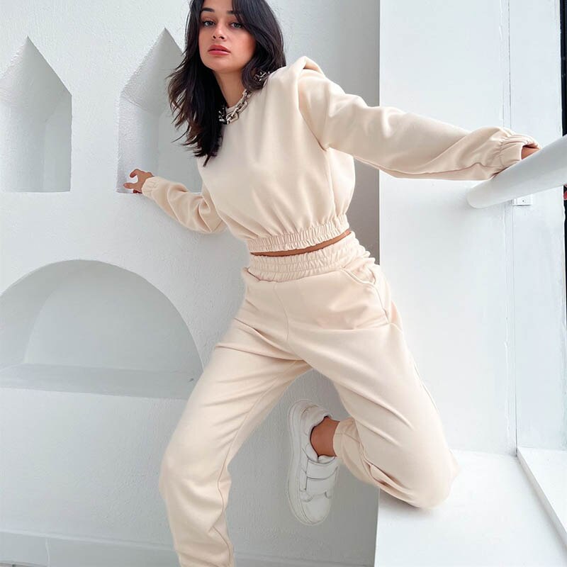 Autumn Winter tracksuit set women casual crop top and Elastic waist long pants two piece set Lady solid color pullover top set