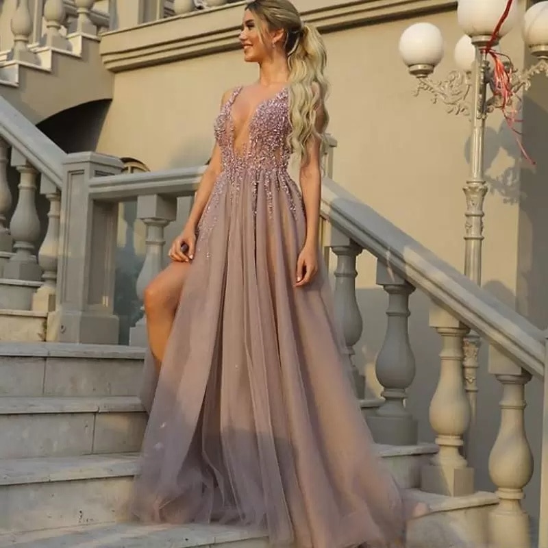 Beaded Plunging Neckline Prom Dresses Embellished Beading Left Leg Slit Prom Gowns Tulle Long Evening Dresses