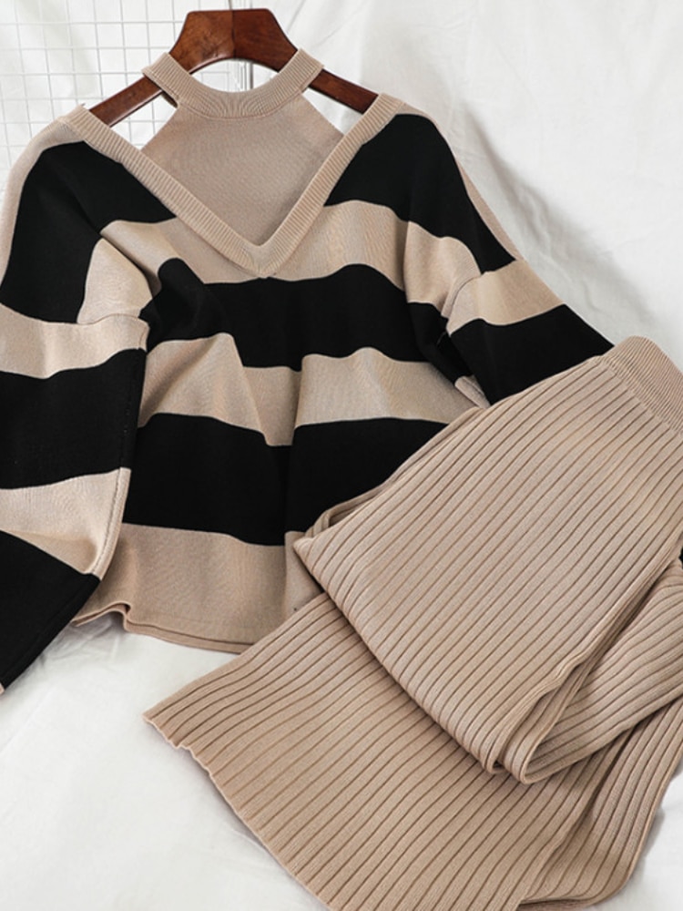Tracksuit Women Two Piece Set Fashion Black White Stripe Knitted Two Piece Women Sets High Waist Loose Women's Wide Leg Pants