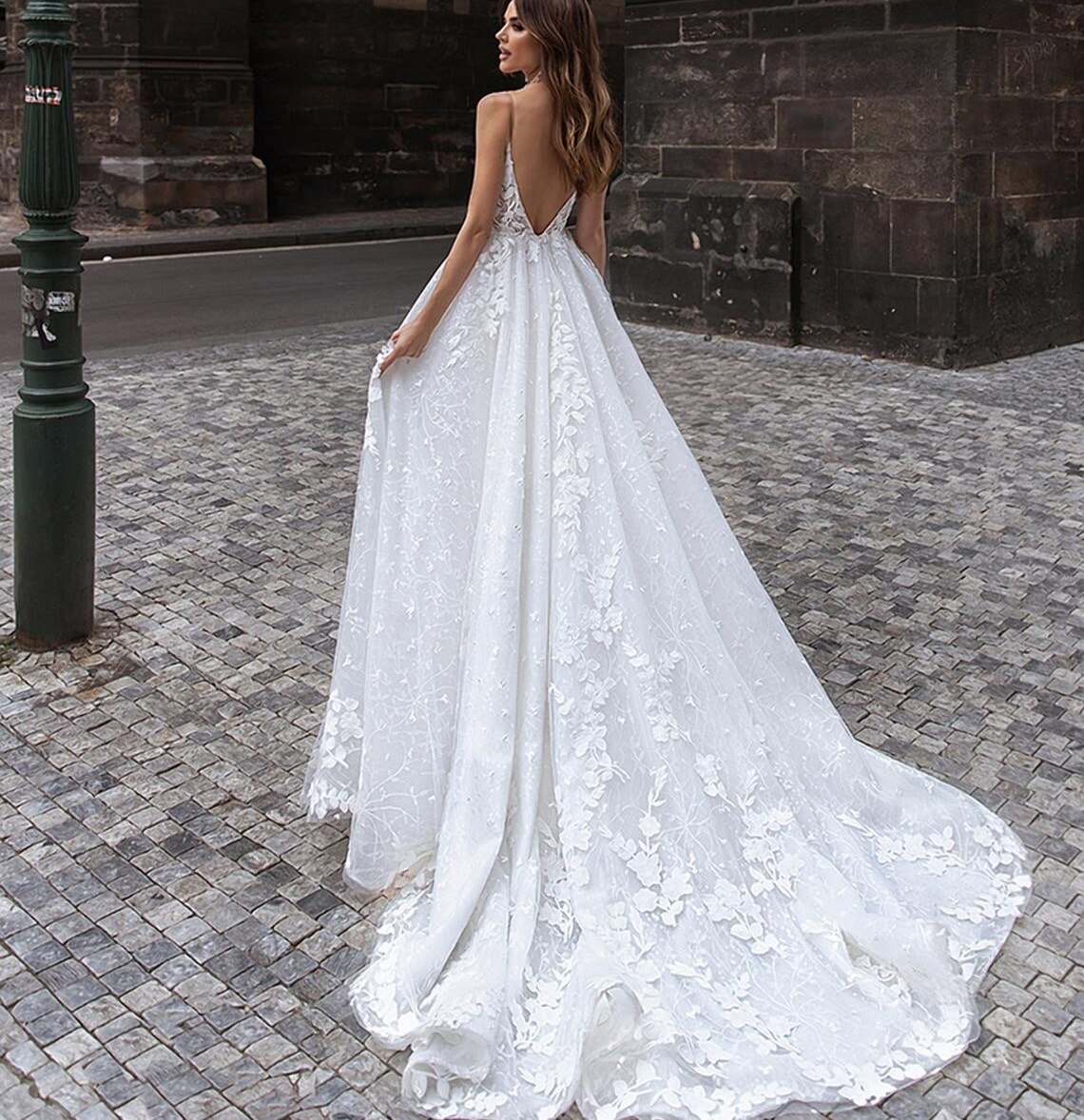 11623# Sleeveless A-Line Spaghetti Strap Lace V-Neck Sweep Train Bohemian Beach Open Back Wedding Dress Wedding Gown Bridal Gown