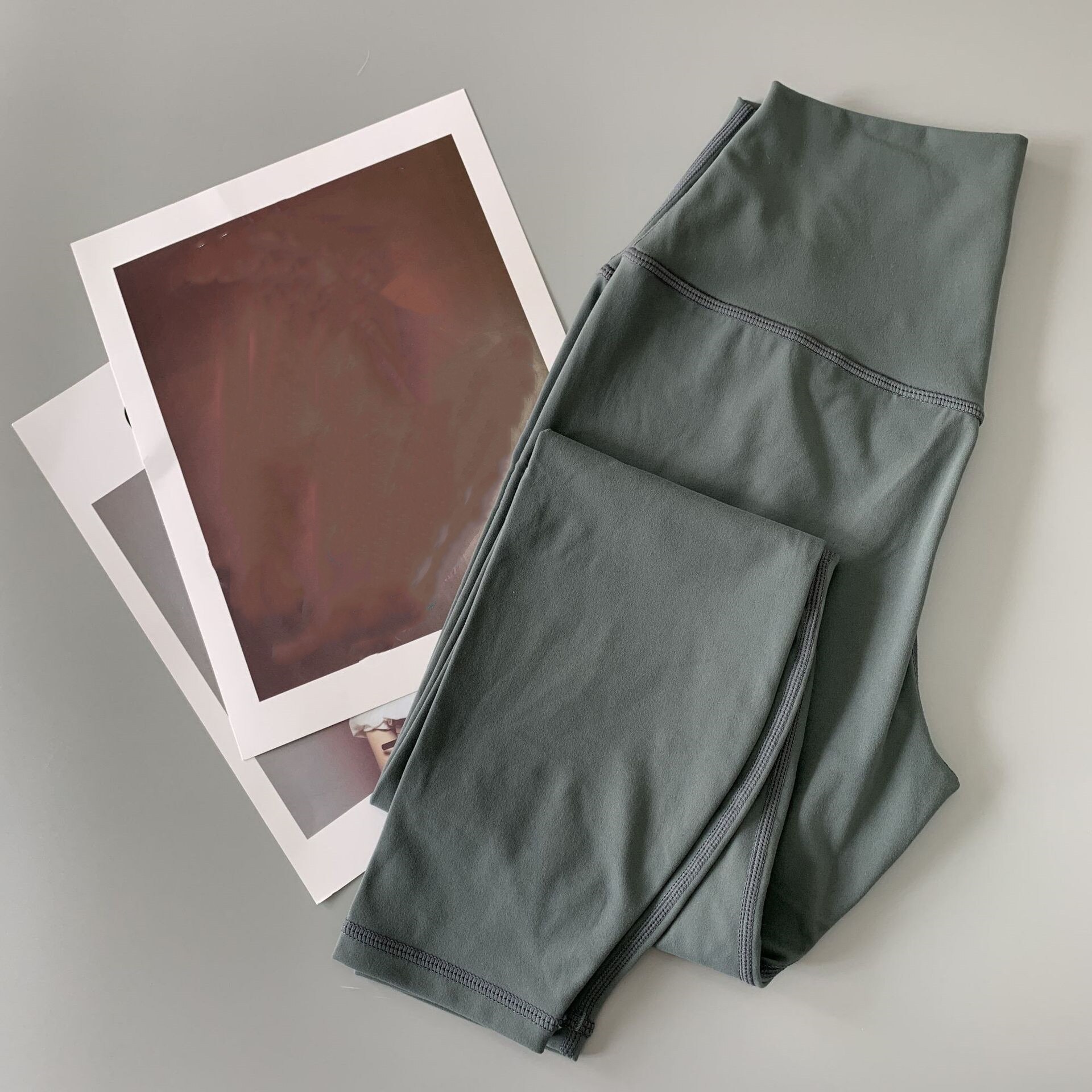 Women's sports trousers  588K