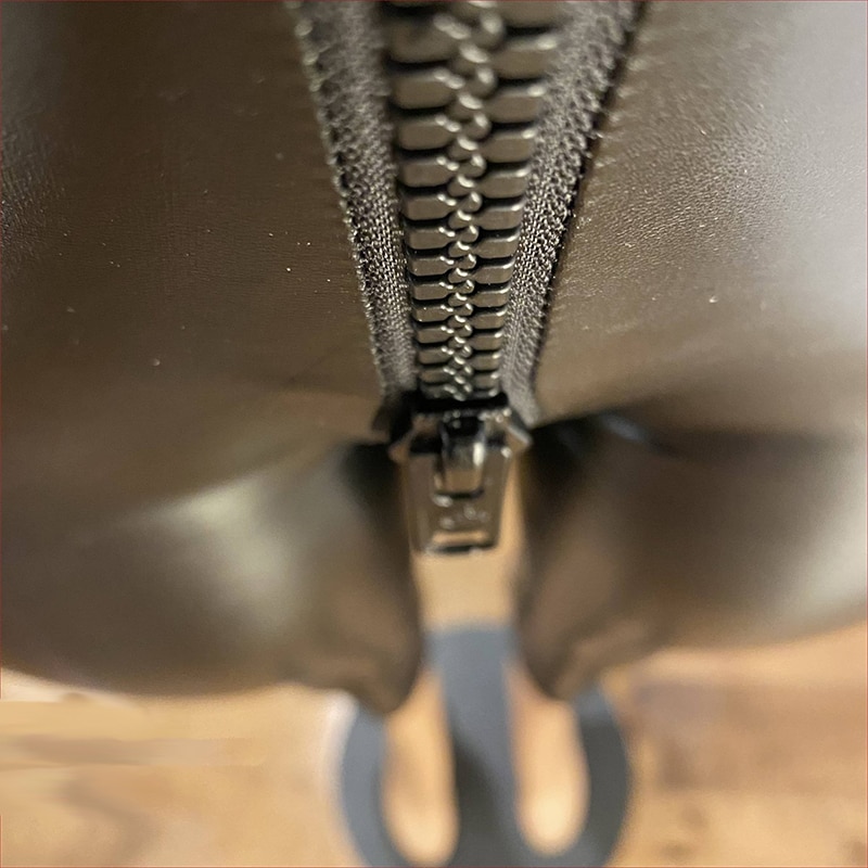 Sexy Black Matte Leather Open Crotch Pants for Women Exotic Bodycon Slim Faux Leather Trousers Wetlook Nightclub Wear Custom