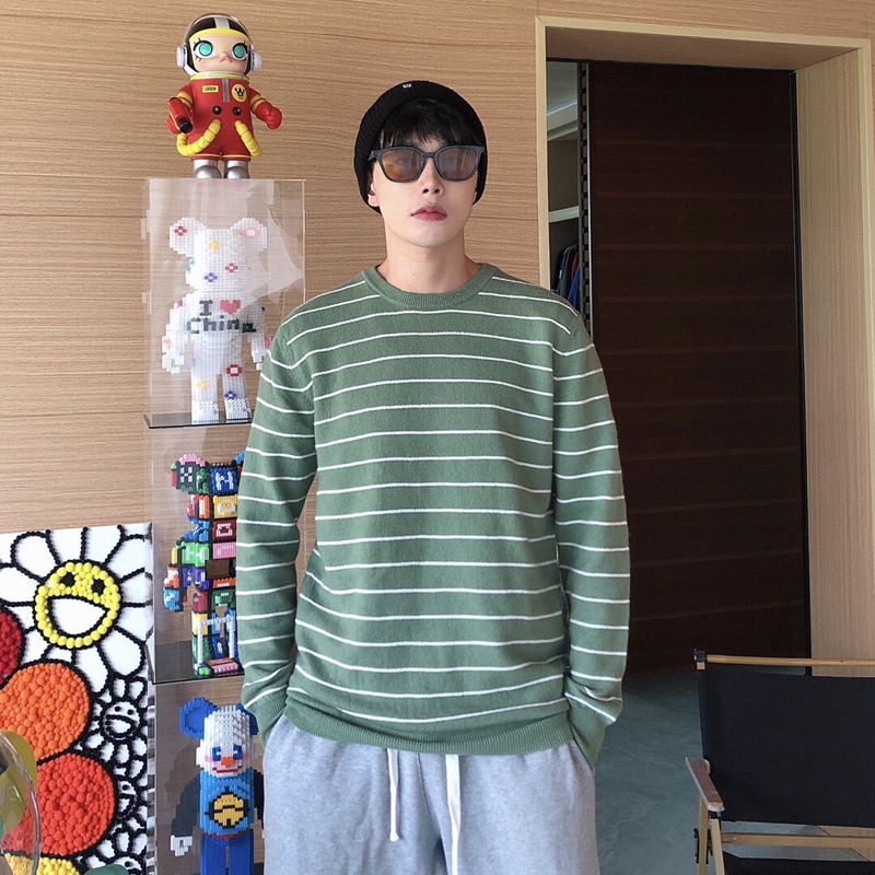 MVLYFLRT 100% Pure Wool Cashmere Sweater Men Crew Neck Pullover Casual Fashion Stripe Top Knit Loose Sweater Men Jacket