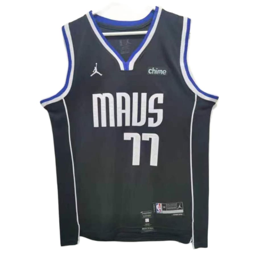 Men's Dallas Mavericks Luka Doncic Jordan Brand 2022-2023 Black Swingman Jersey