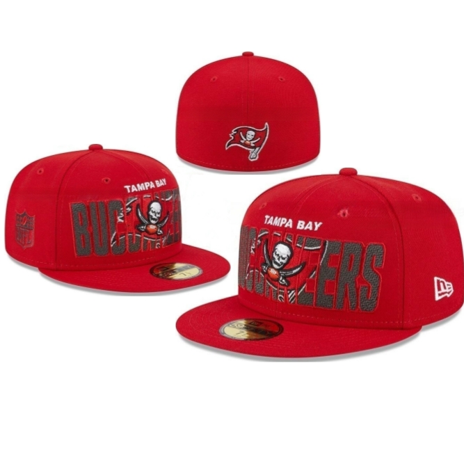 Tampa Bay Buccaneers Red Fitted Hat