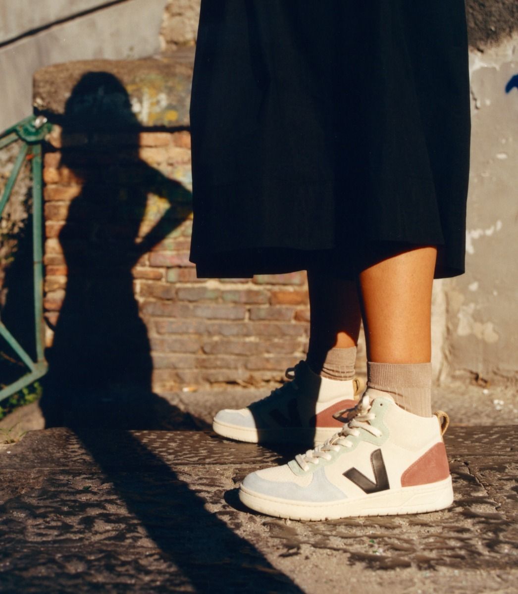 V-15 SUEDE MULTICO NATURAL BLACK
