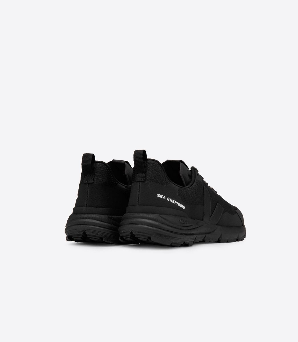 Dekkan Veja x Sea Shepherd Black