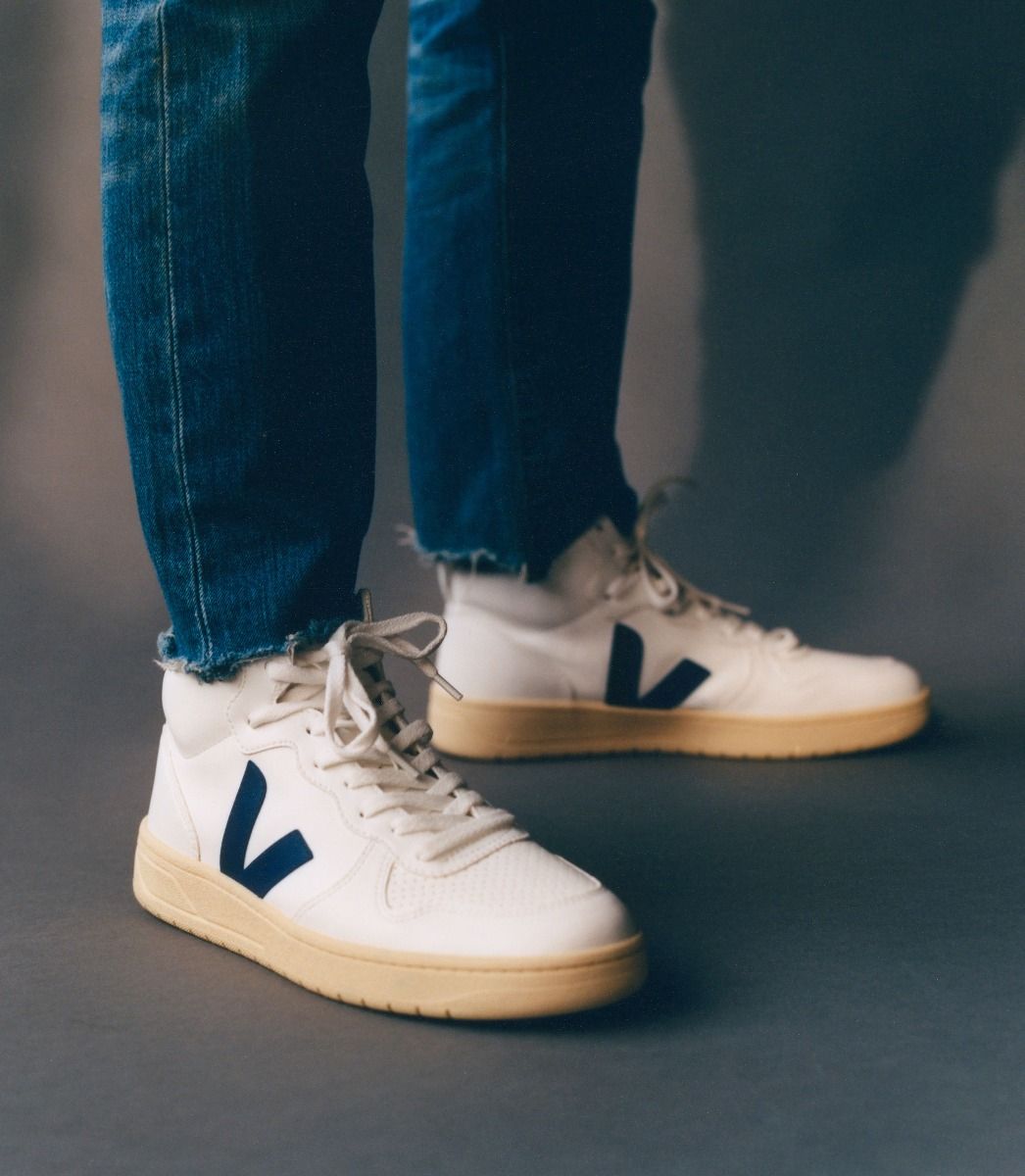V-15 CWL WHITE COBALT BUTTER SOLE