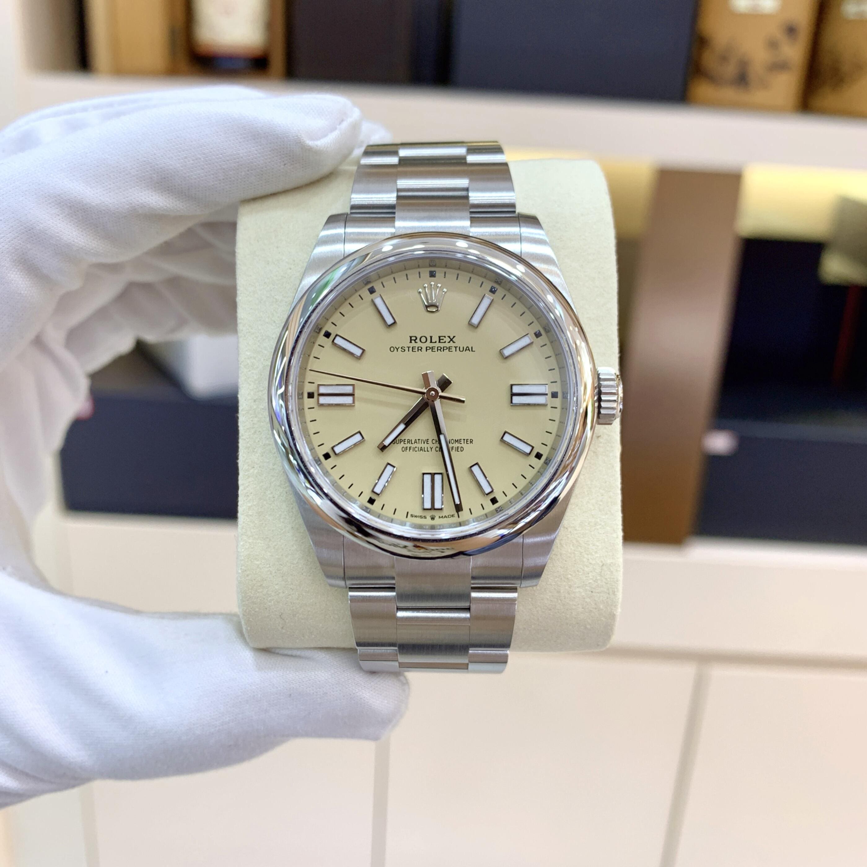 Rolex Oyster Perpetual 41 134300 Stainless Steel Dial Beige Dial (2025)