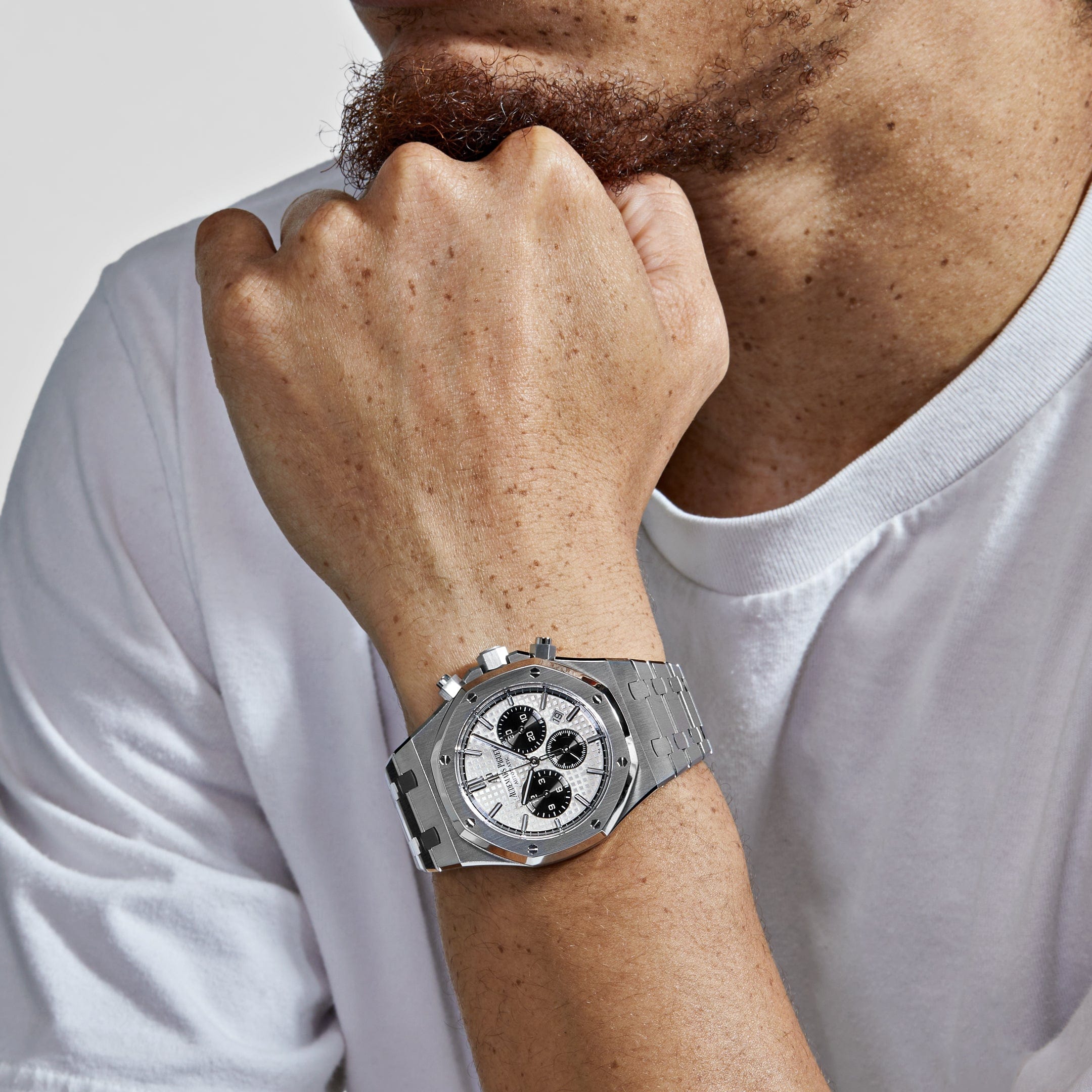 Audemars Piguet Royal Oak 26331ST.OO.1220ST.03 Selfwinding Chronograph Stainless Steel White Dial