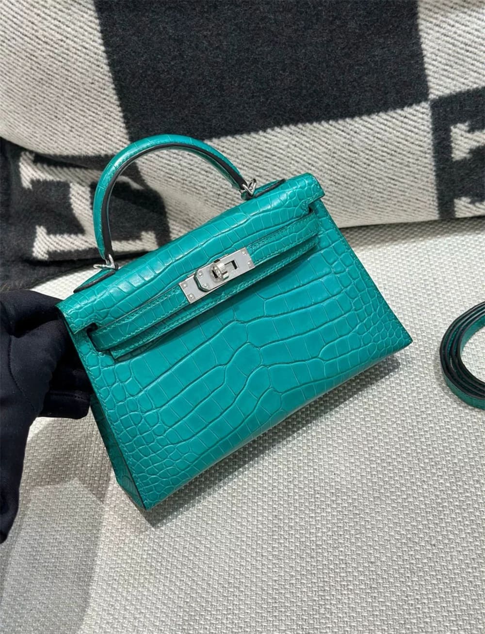 Hermès Mini Kelly Green Malachite Matte Crocodile Leather Palladium Hardware