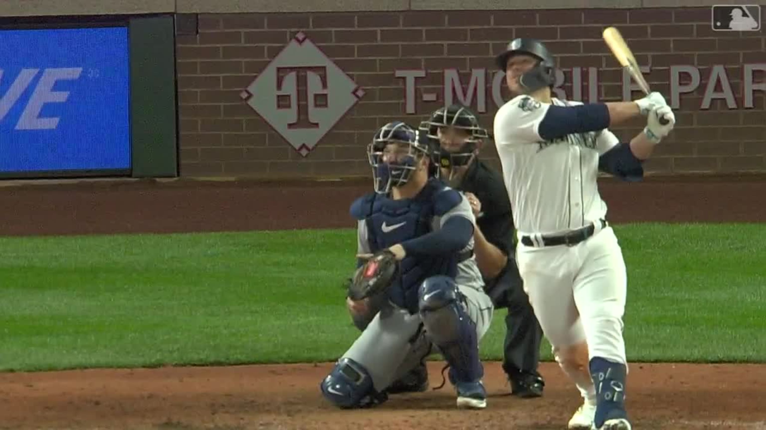 Ty France plays hero in Seattle