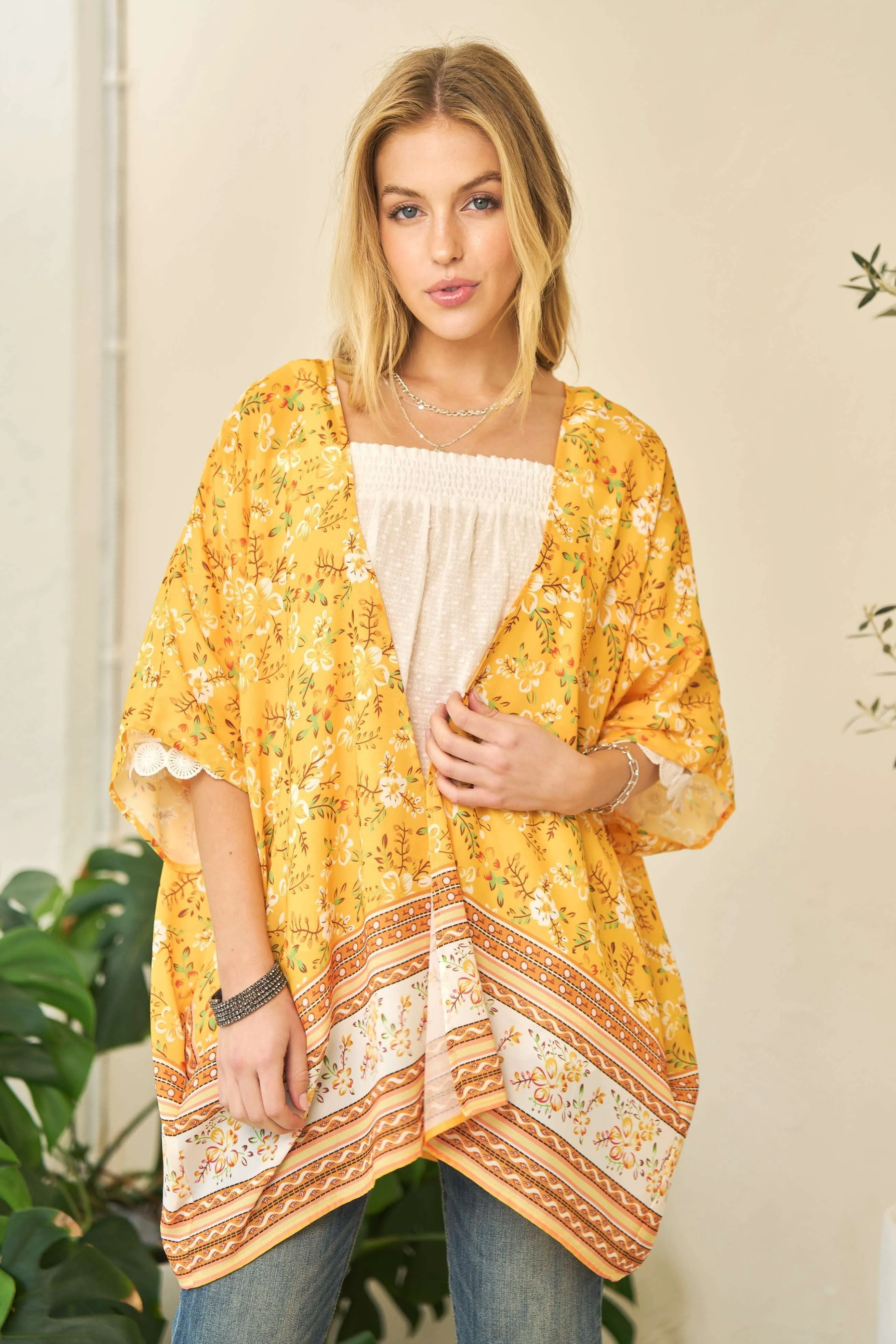 Davi & Dani Floral Printed Short Sleeve Loose Fit Kimono Cover Up