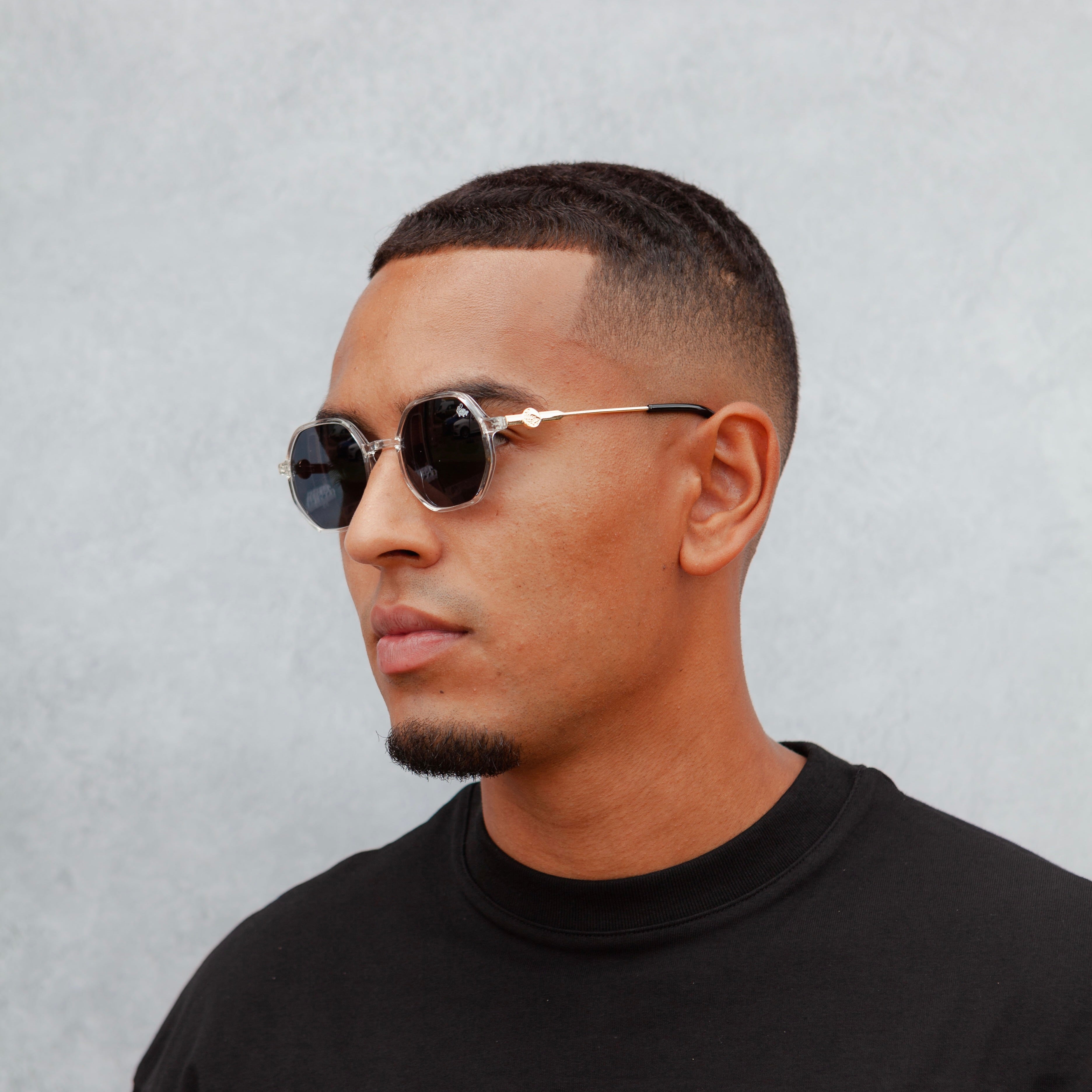 Elton V Transparent Black
