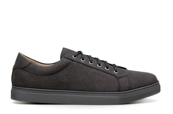Sneaker in Grey