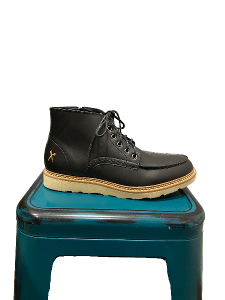 Estocolmo Chukka in Black