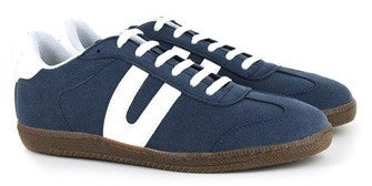 Sneaker in Navy