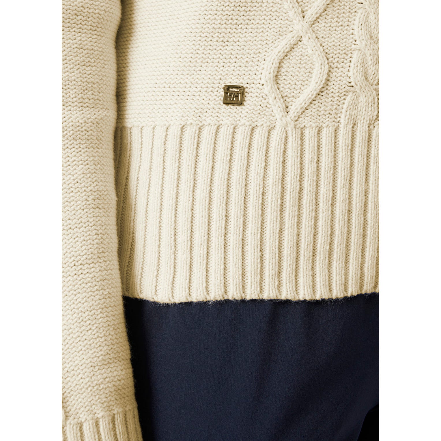 WOMEN'S SIREN CABLE KNIT SWEATER