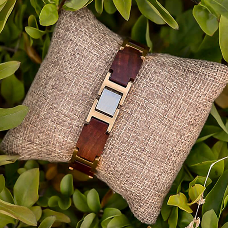 Hero - Red sandalwood Gold