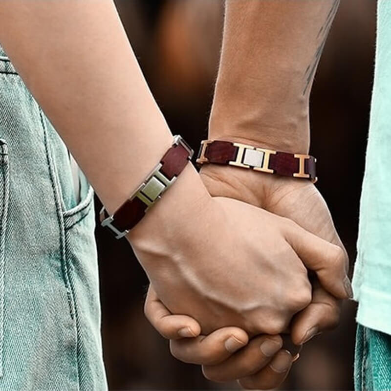 Hero - Red sandalwood Gold