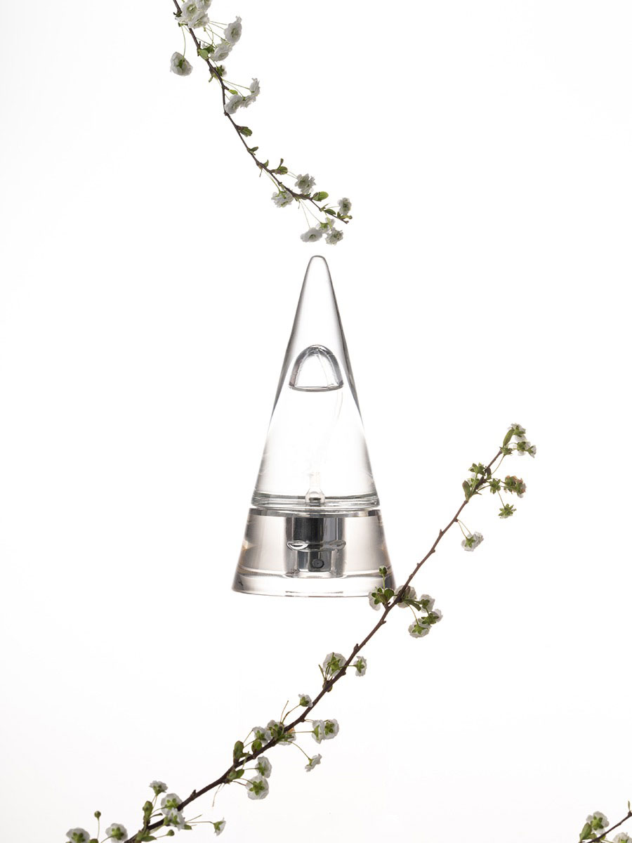 What branch can depend on the fragrance of flowers and fruits