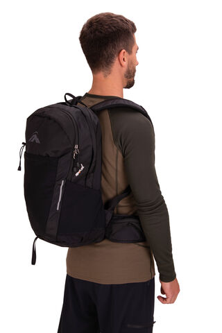 Macpac Rapaki 25L Backpack
