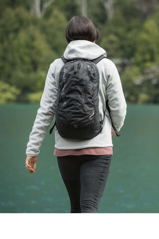 Macpac Kahuna 18L Backpack