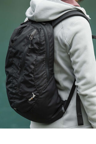 Macpac Kahuna 18L Backpack