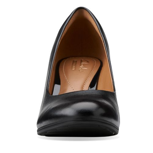 Clarks Basil Auburn - Wide Fit