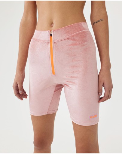 Apparatus Shorts