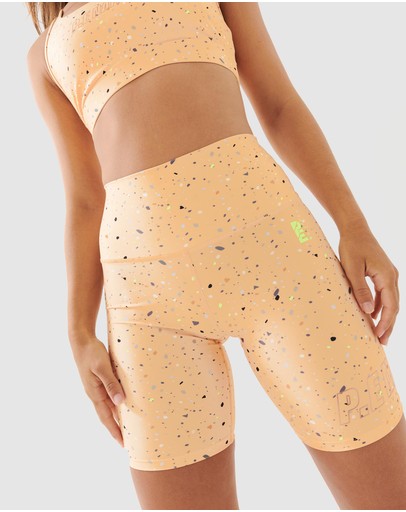 Direction Shorts
