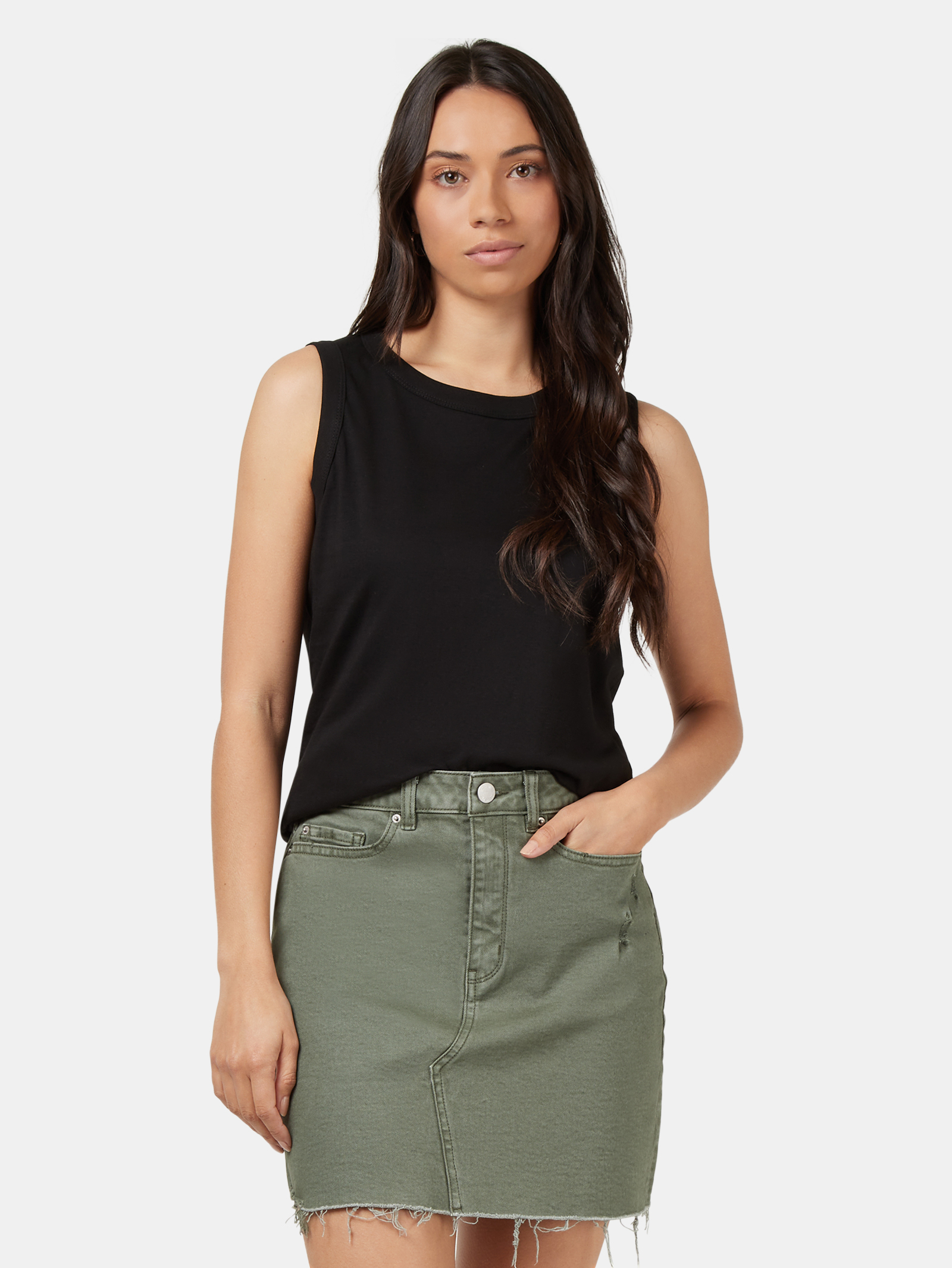 Essential Tank