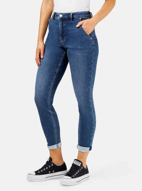 Louisa Slim Boyfriend